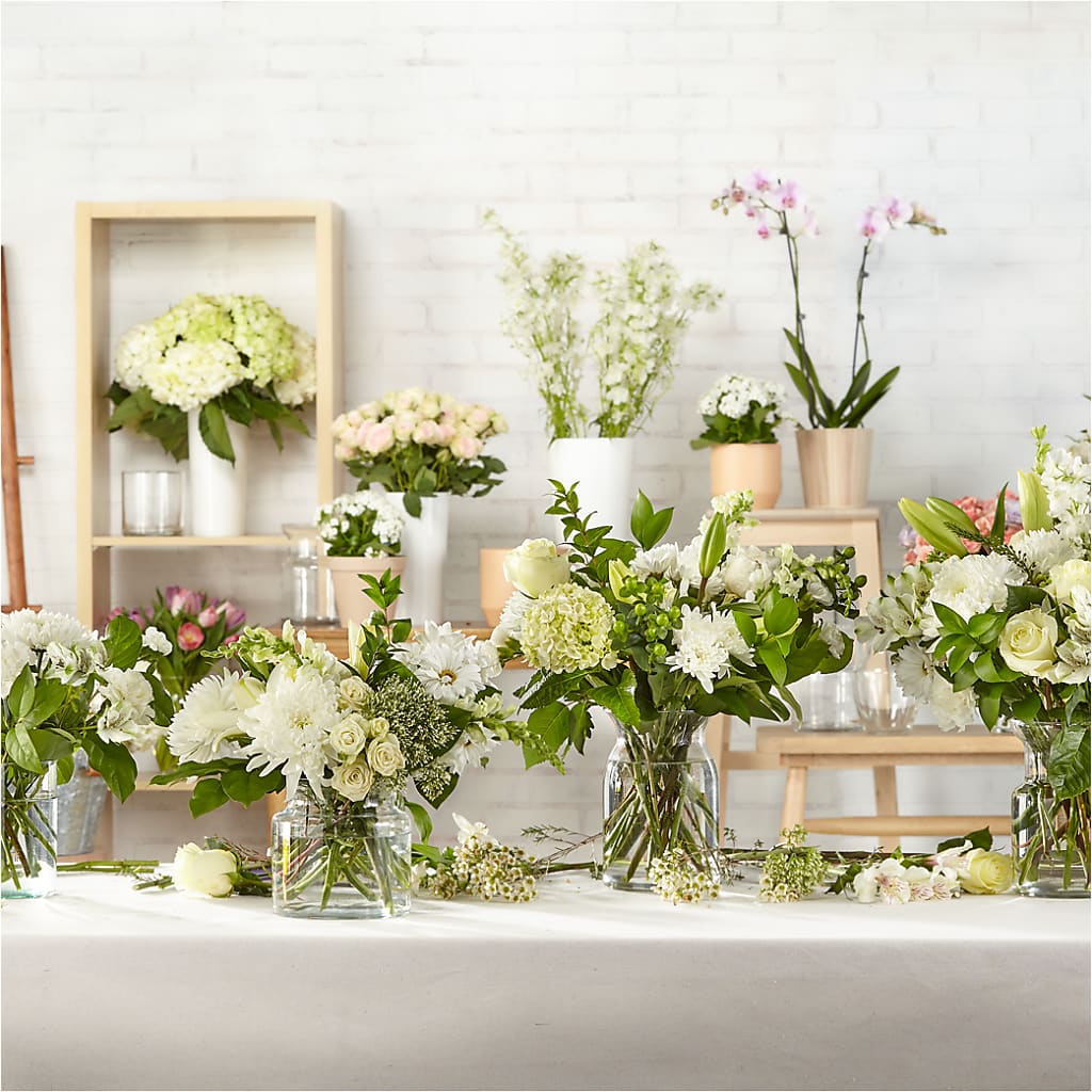 Classic Ivory – A Florist Original –  The Rose Boutique, San Antonio TX