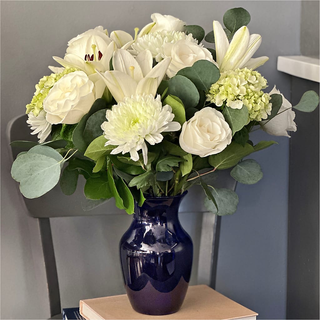 Snowy Dreams Bouquet –  The Rose Boutique, San Antonio TX